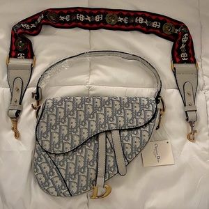 NWT Designer Inspired Bag - worn 2 ways